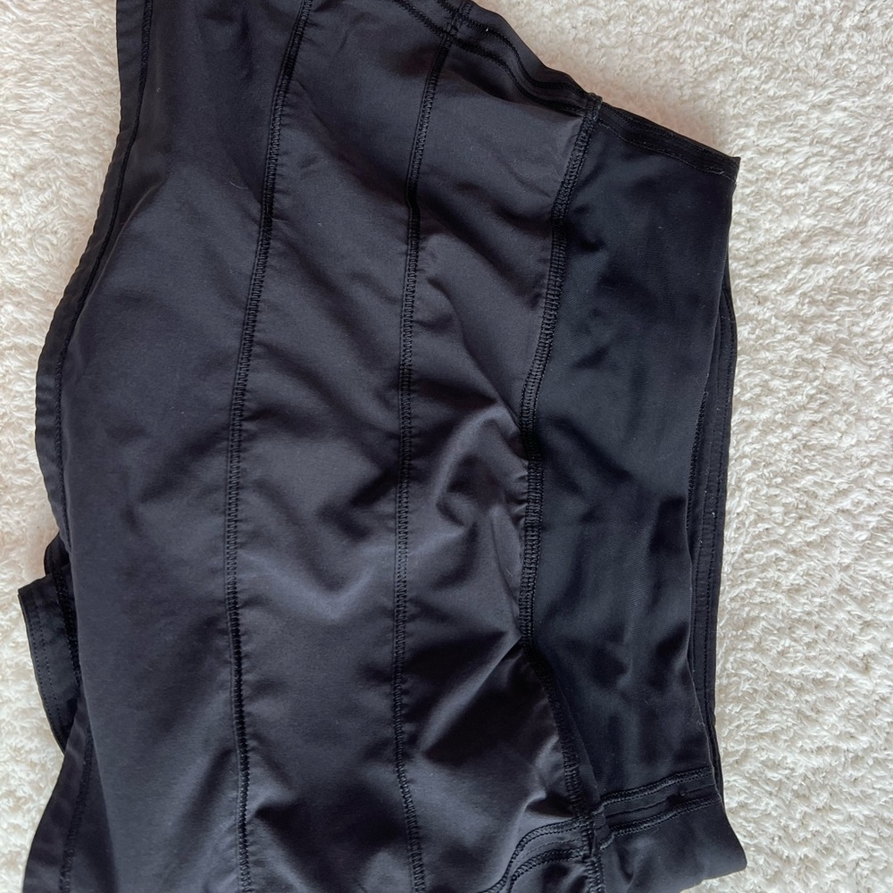 Lululemon black skirt